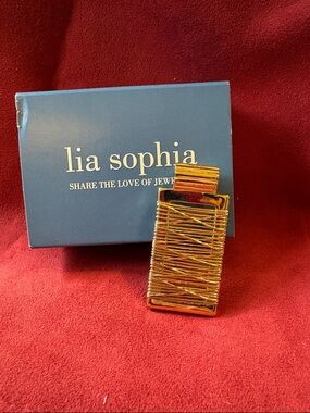 Lia Sophia Shiny Gold Wrapped Rectangular Pendant Slide
